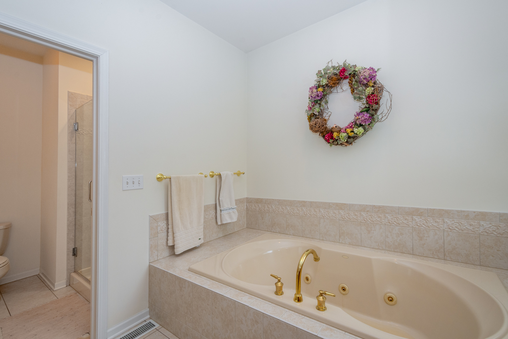 870 Woodland Drive, Antioch, IL 60002