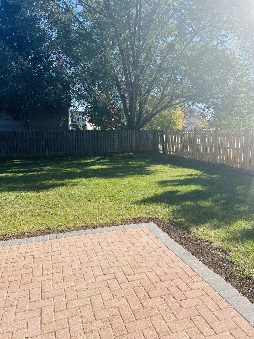 8 Honeysuckle Court, Bolingbrook, IL 60490