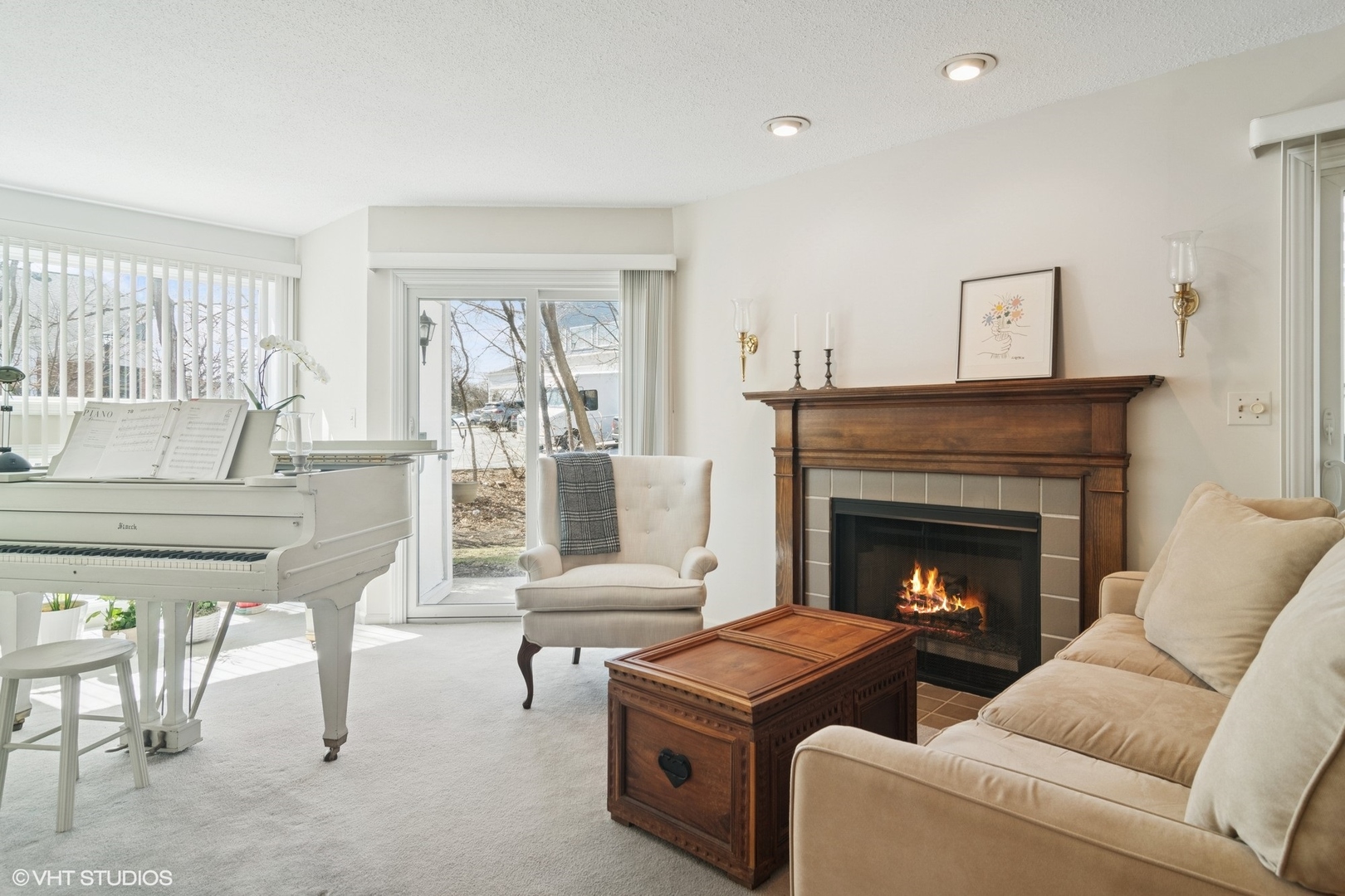 1027 Courtland Drive #1027, Buffalo Grove, IL 60089