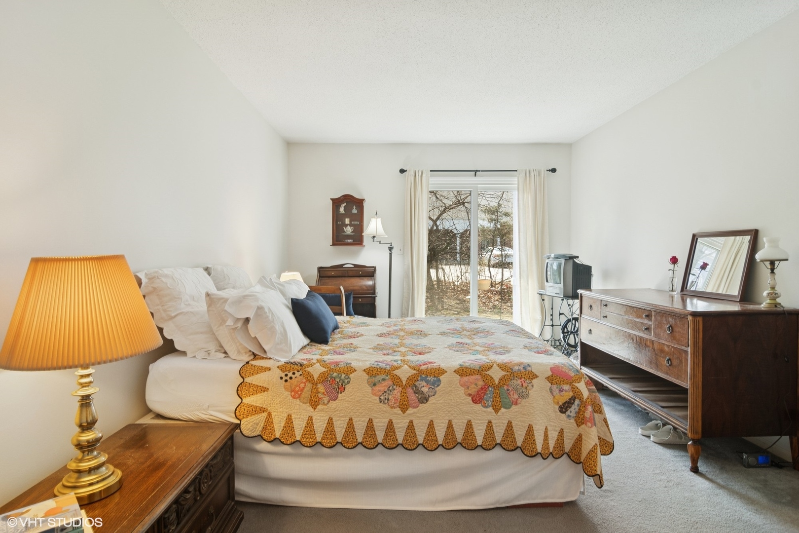 1027 Courtland Drive #1027, Buffalo Grove, IL 60089