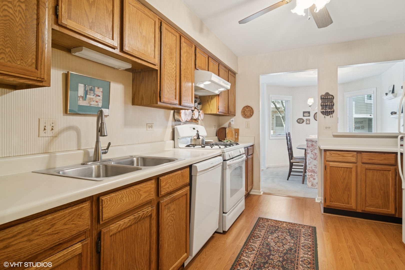 1027 Courtland Drive #1027, Buffalo Grove, IL 60089