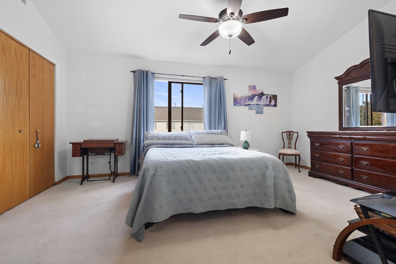 403 E Willow Street #403, Elburn, IL 60119