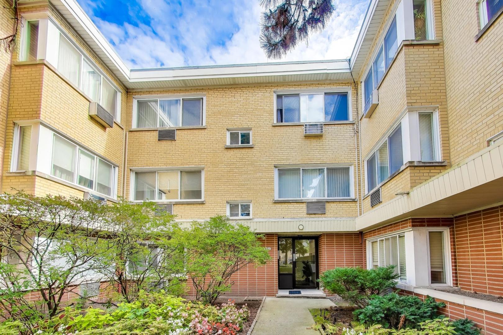 7315 N Oakley Avenue #1A, Chicago, IL 60645