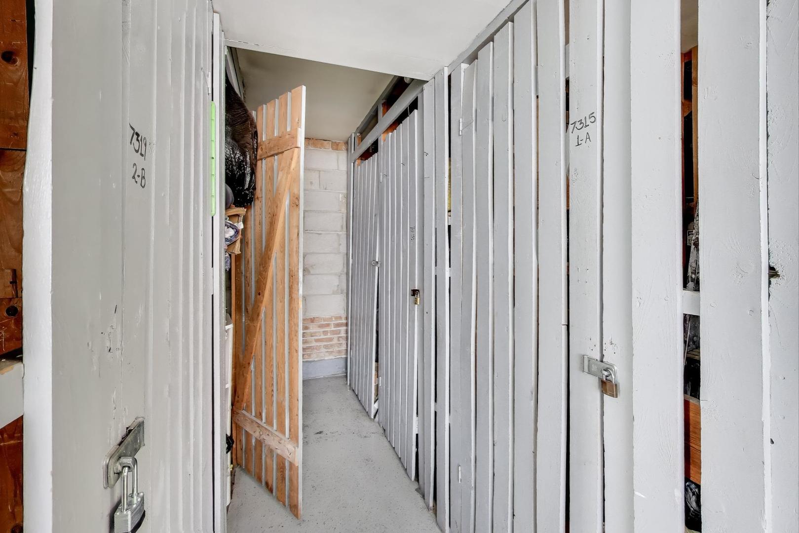 7315 N Oakley Avenue #1A, Chicago, IL 60645