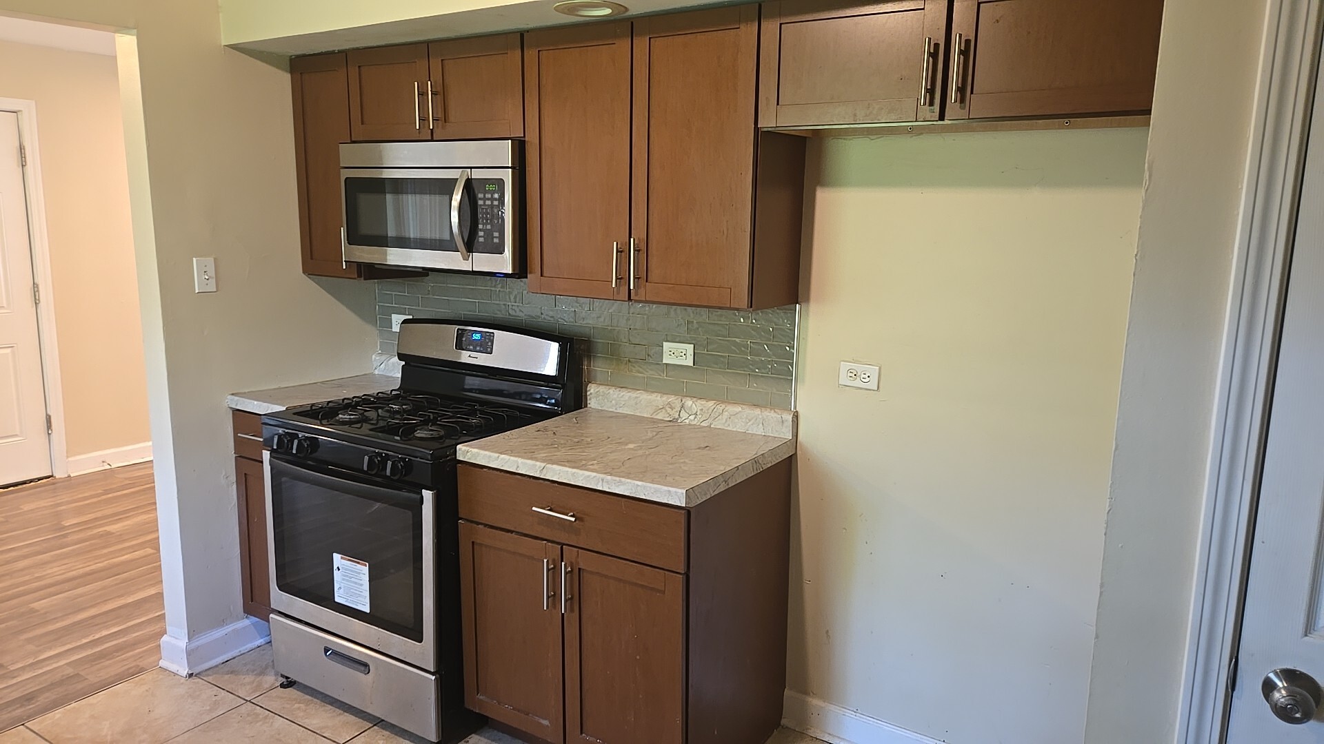 15333 Cherry Lane, Markham, IL 60428