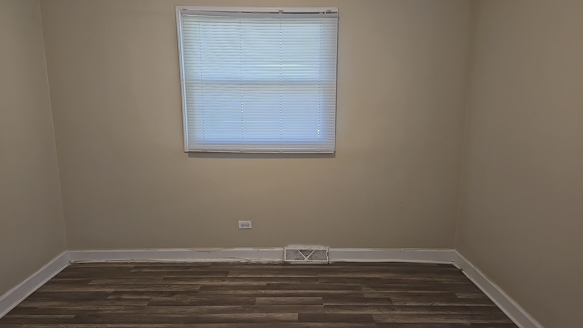 15333 Cherry Lane, Markham, IL 60428