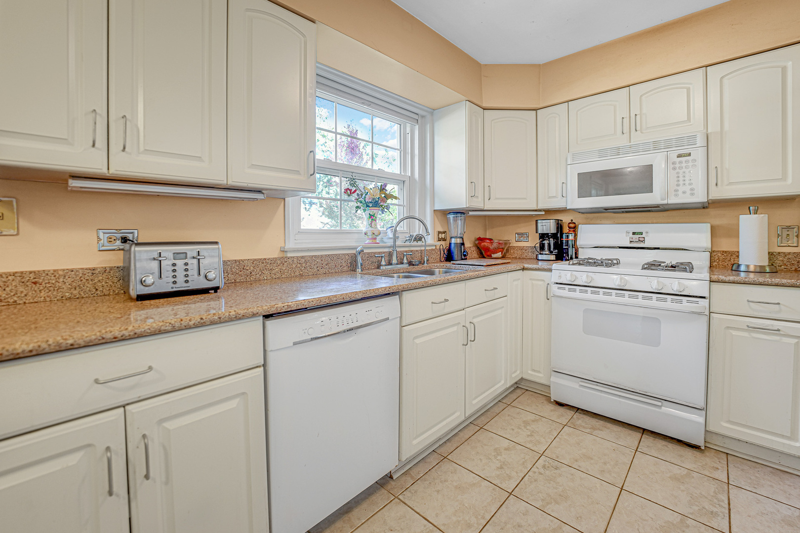 2122 Evans Road, Flossmoor, IL 60422