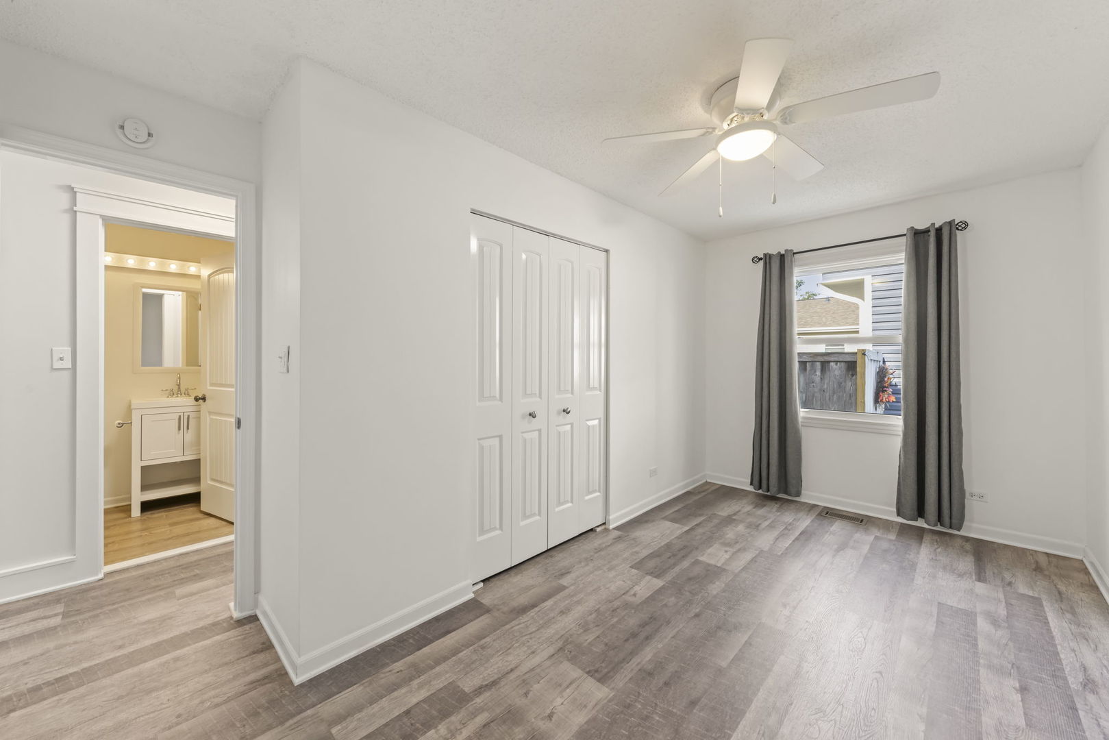 6386 Kindling Court, Lisle, IL 60532