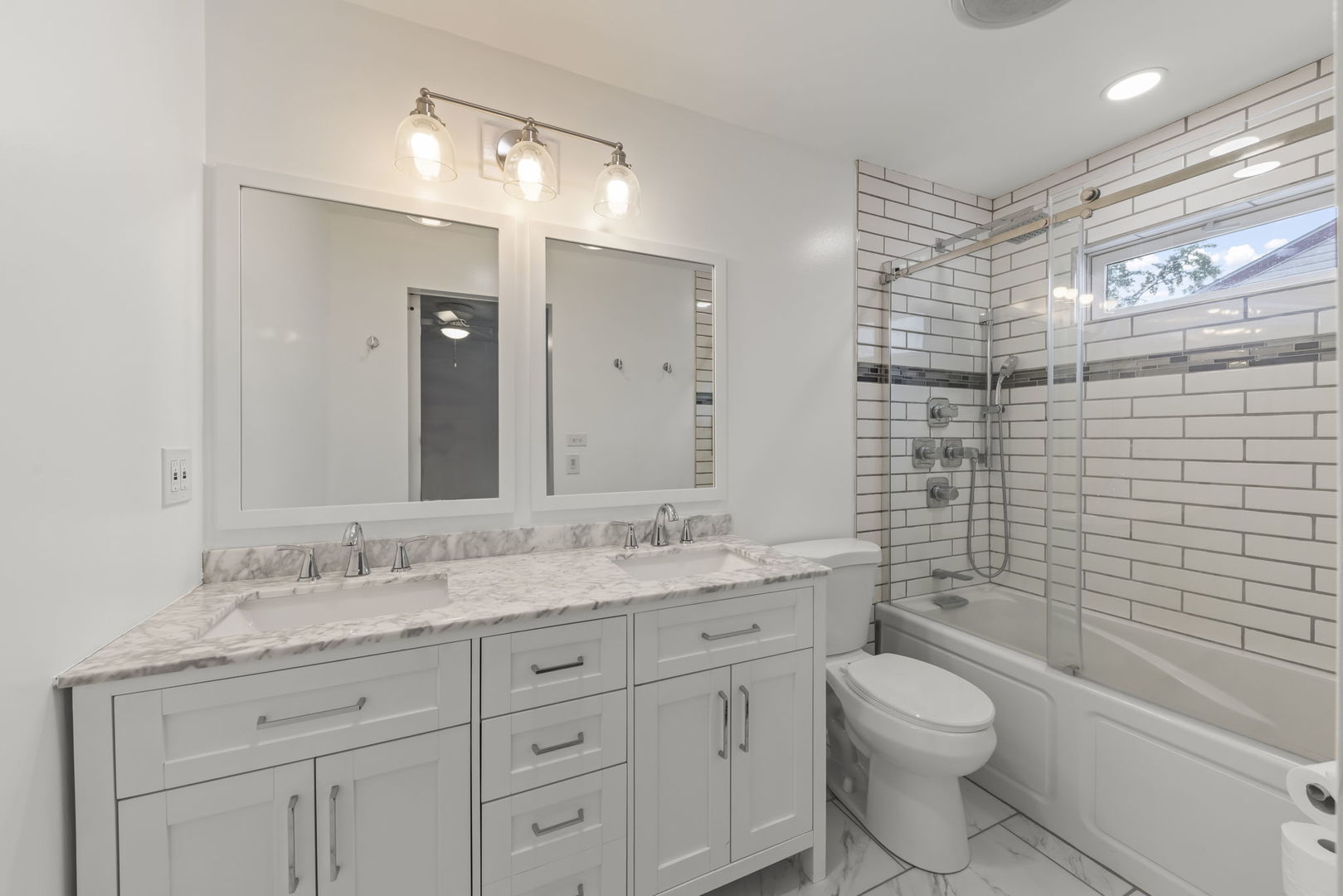 6386 Kindling Court, Lisle, IL 60532