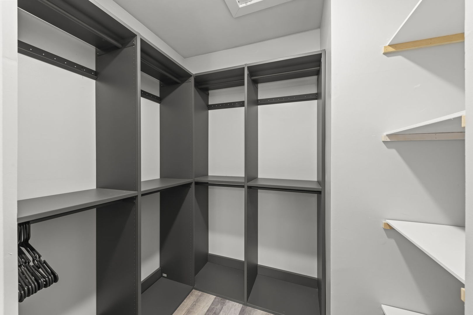 6386 Kindling Court, Lisle, IL 60532