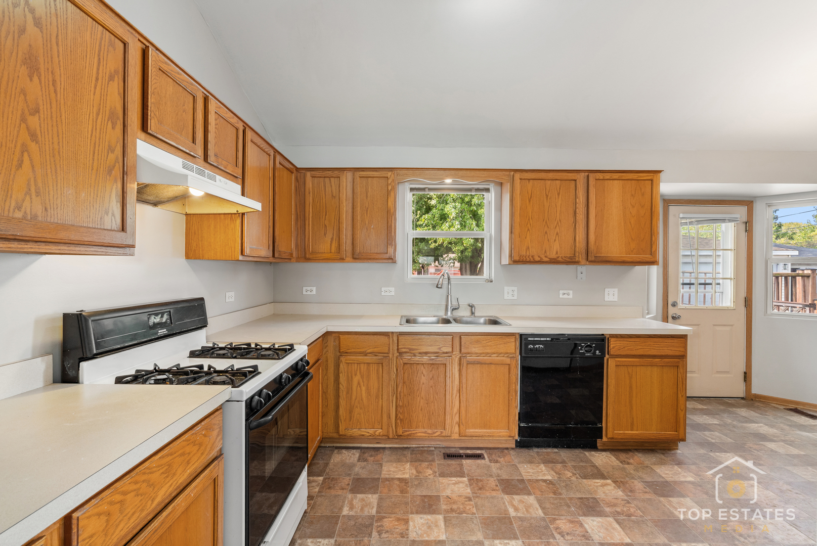 15450 Millard Avenue, Markham, IL 60428