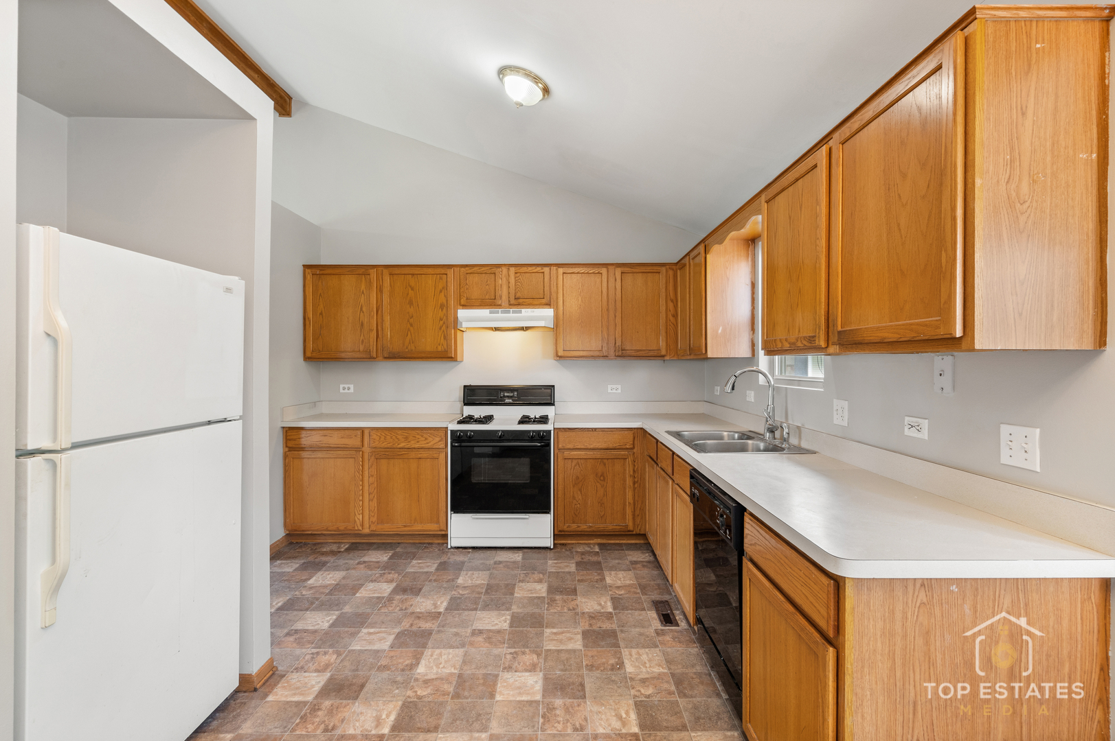 15450 Millard Avenue, Markham, IL 60428