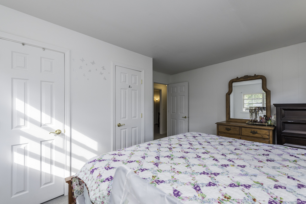 1814 Jethro Avenue, Zion, IL 60099