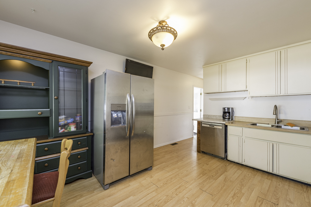 1814 Jethro Avenue, Zion, IL 60099