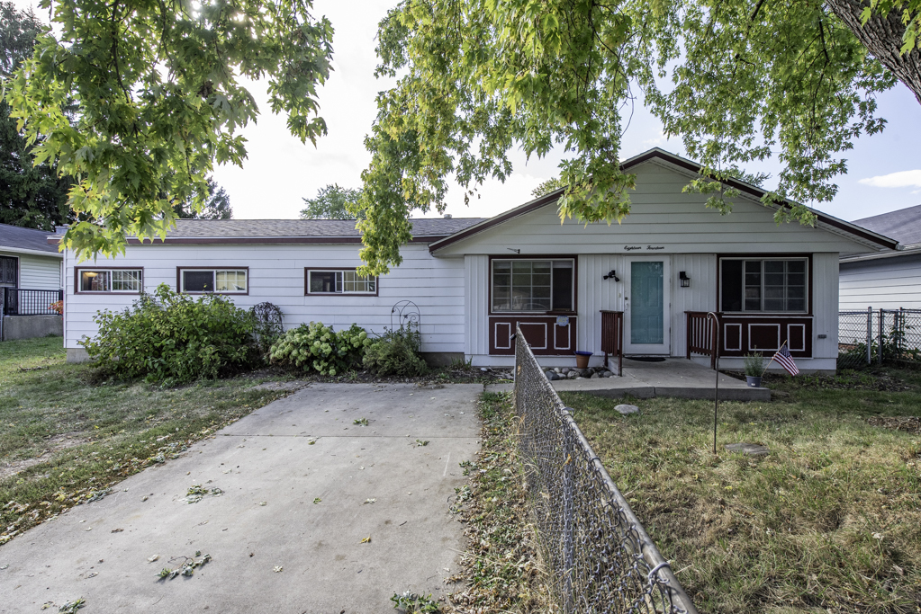 1814 Jethro Avenue, Zion, IL 60099