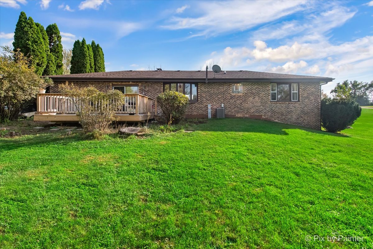 20876 Ridgeview Drive, Marengo, IL 60152