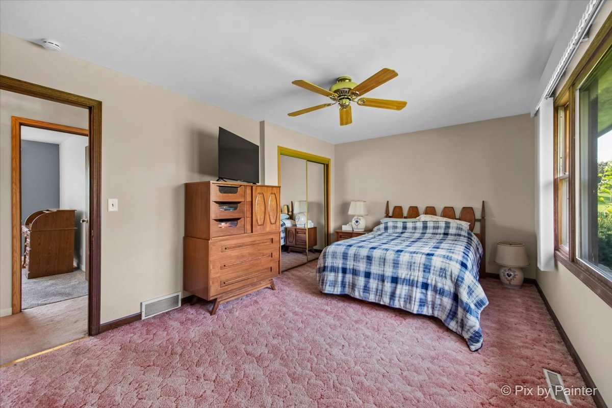 20876 Ridgeview Drive, Marengo, IL 60152