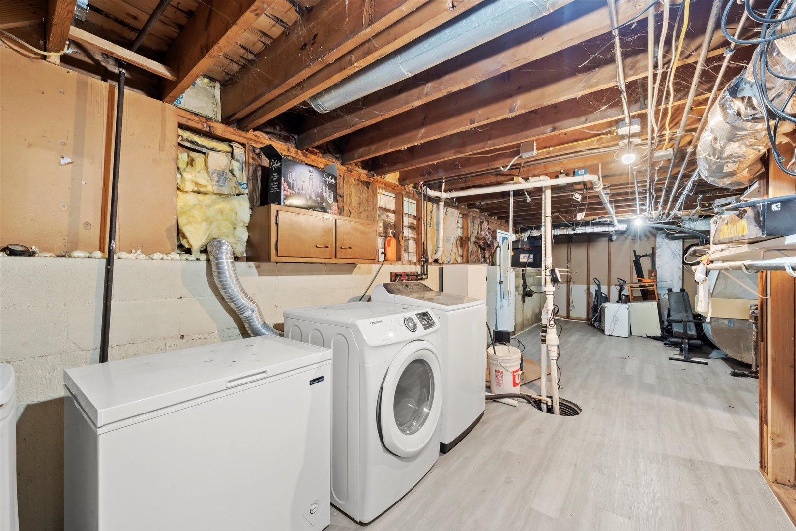 21541 S River Road, Shorewood, IL 60404