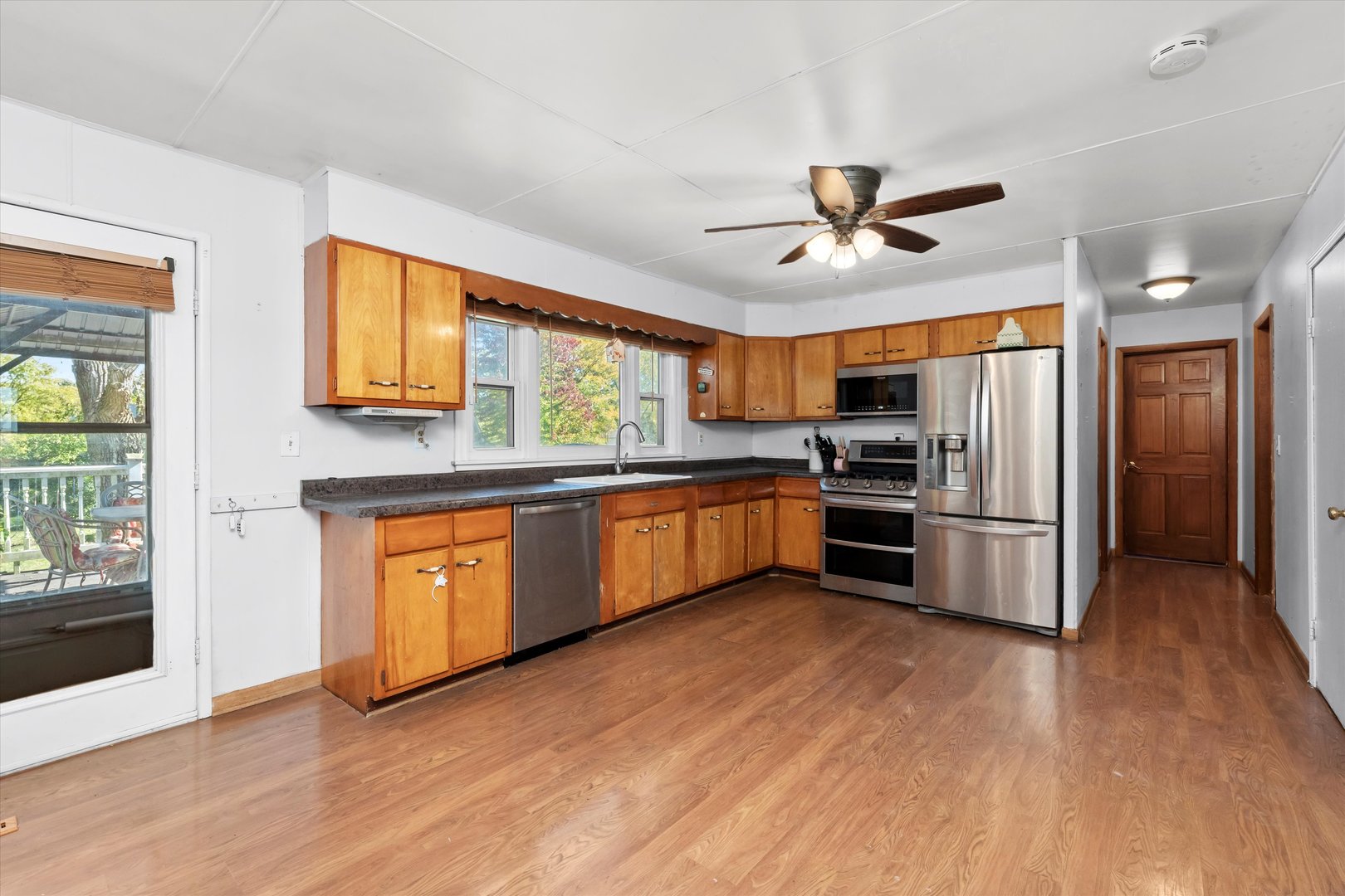 21541 S River Road, Shorewood, IL 60404