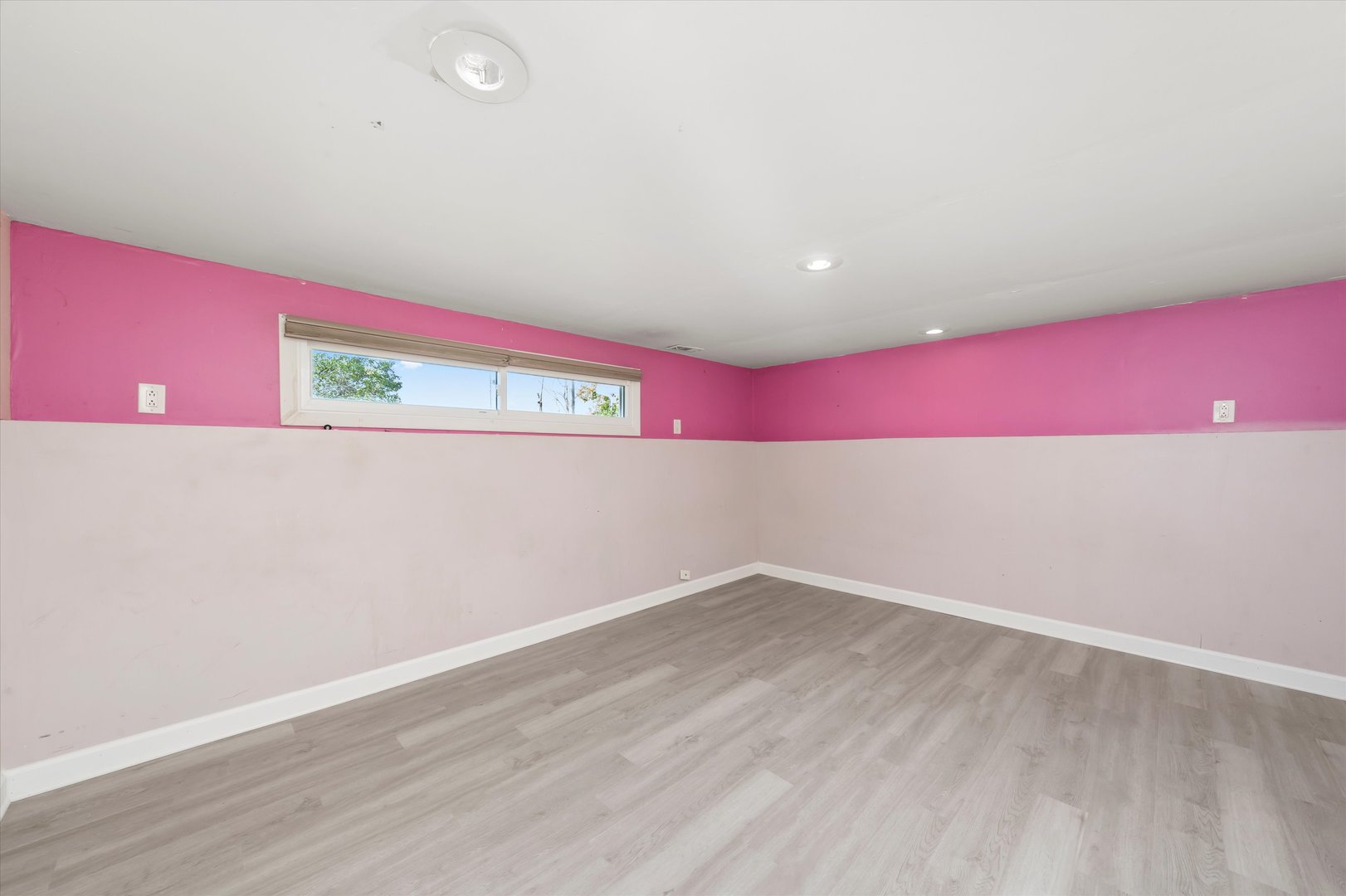 21541 S River Road, Shorewood, IL 60404