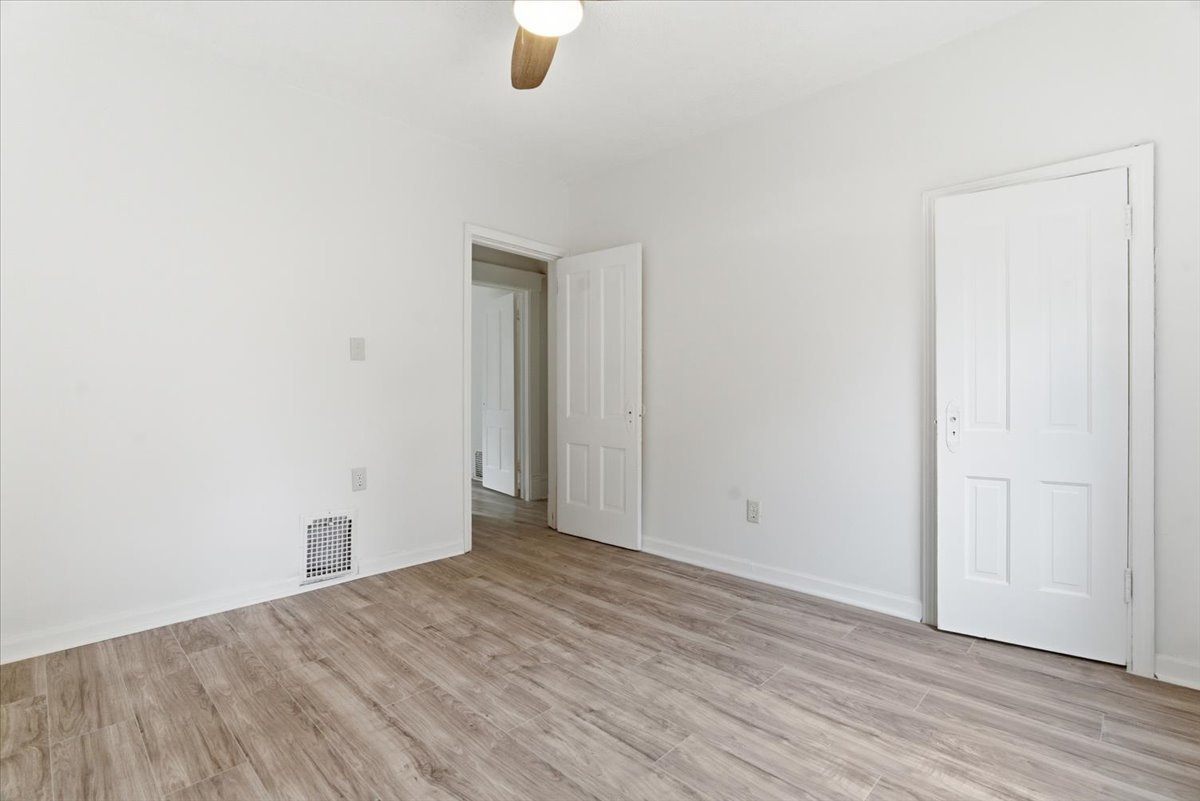 3010 Ezekiel Avenue, Zion, IL 60099