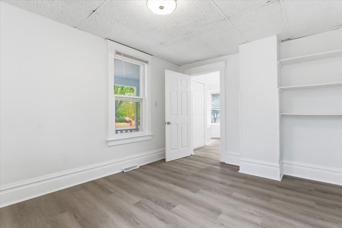 3010 Ezekiel Avenue, Zion, IL 60099