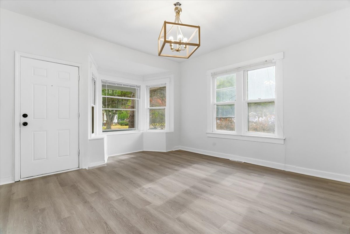 3010 Ezekiel Avenue, Zion, IL 60099