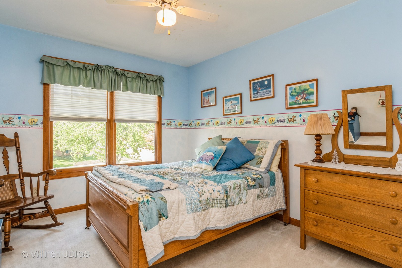 723 Queens Gate Circle, Sugar Grove, IL 60554