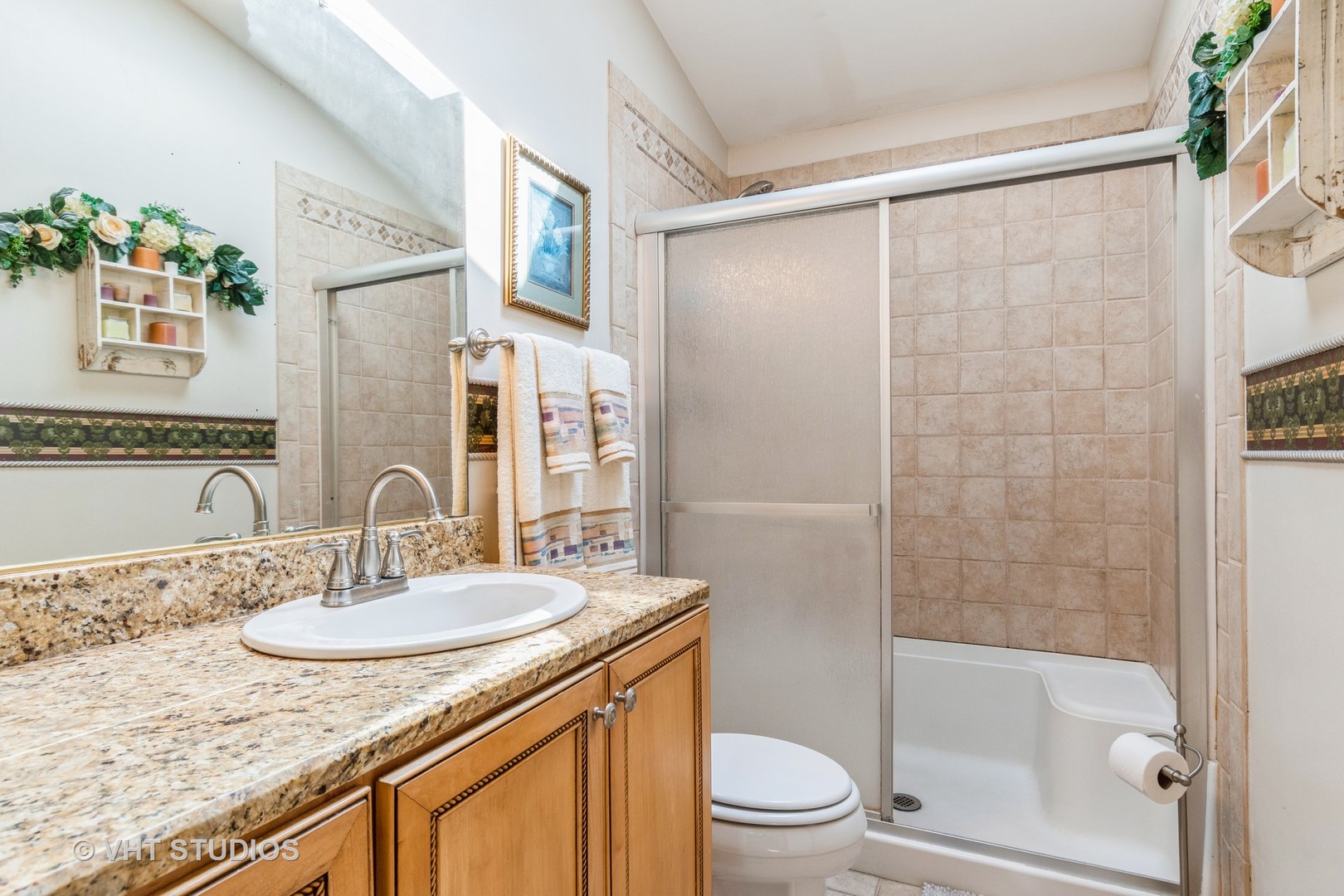 723 Queens Gate Circle, Sugar Grove, IL 60554