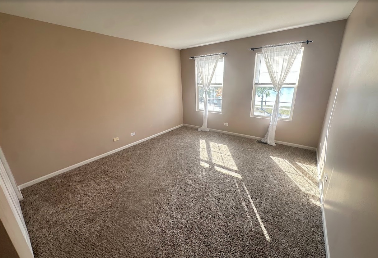 1905 Golden Gate Lane, Naperville, IL 60563