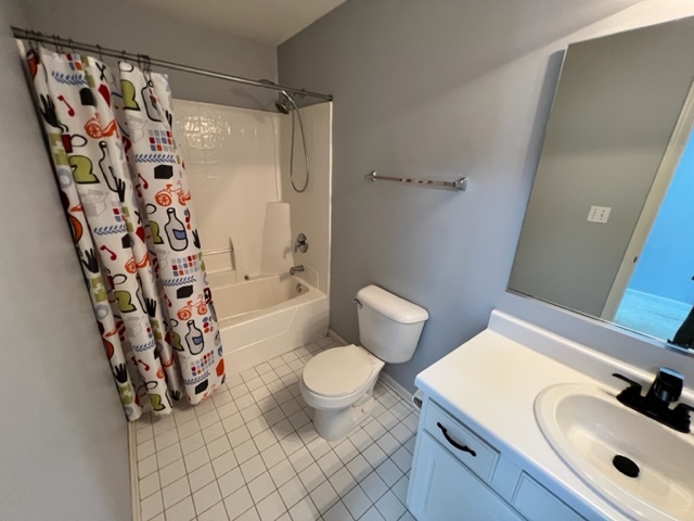1905 Golden Gate Lane, Naperville, IL 60563