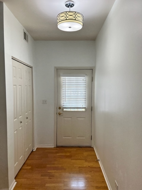 1905 Golden Gate Lane, Naperville, IL 60563