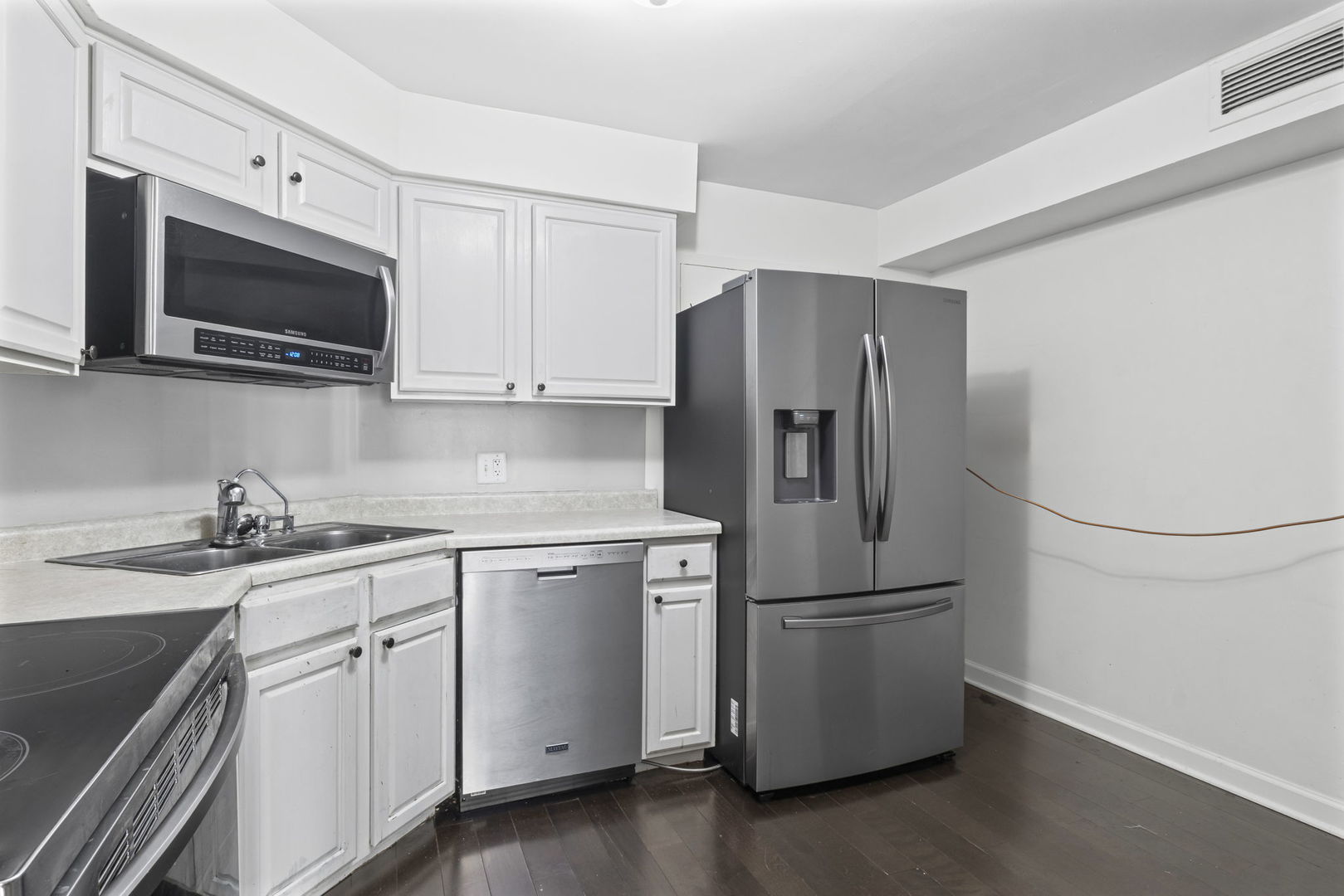 6033 N Sheridan Road #10D, Chicago, IL 60660
