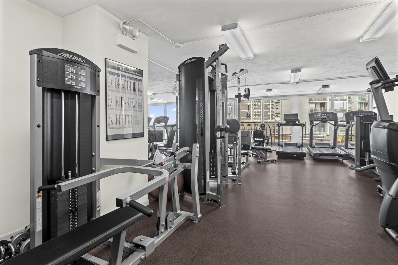 6033 N Sheridan Road #10D, Chicago, IL 60660