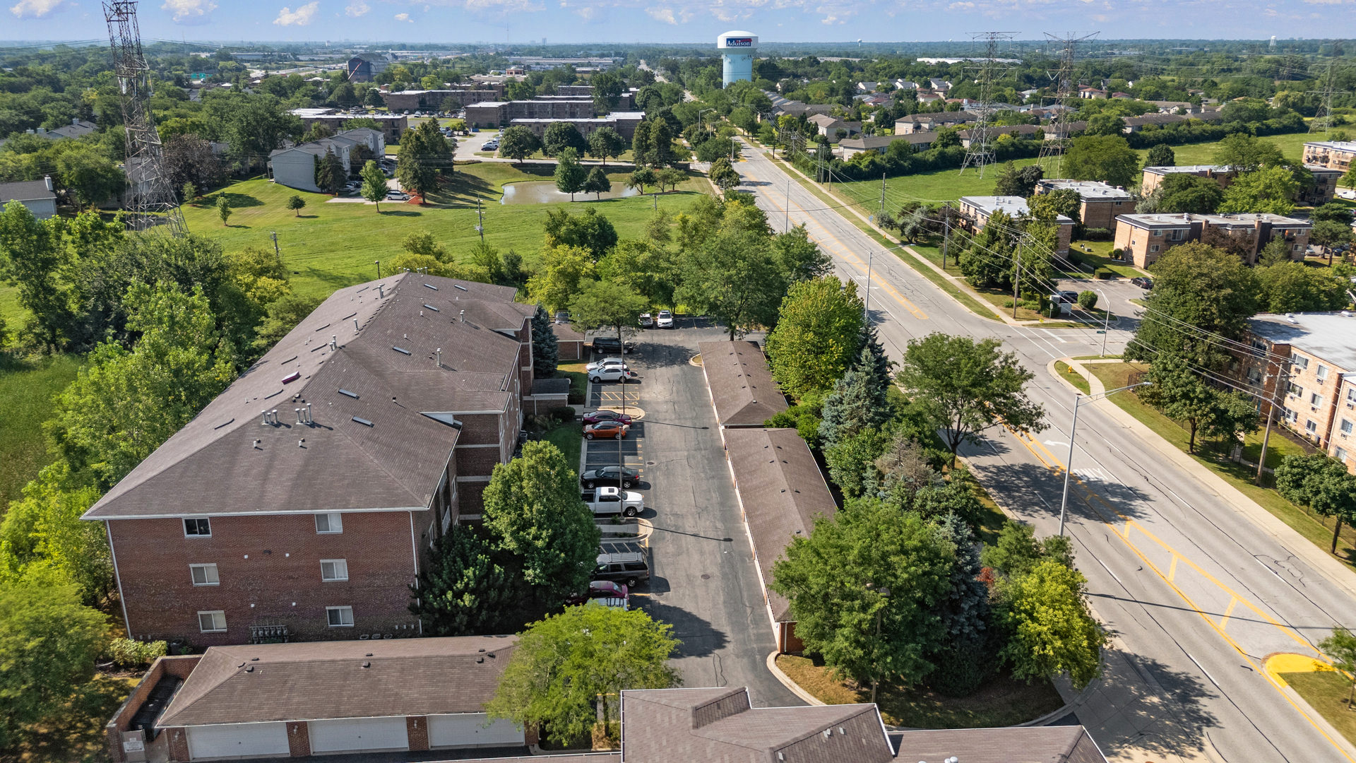 881 N Swift Road #306, Addison, IL 60101