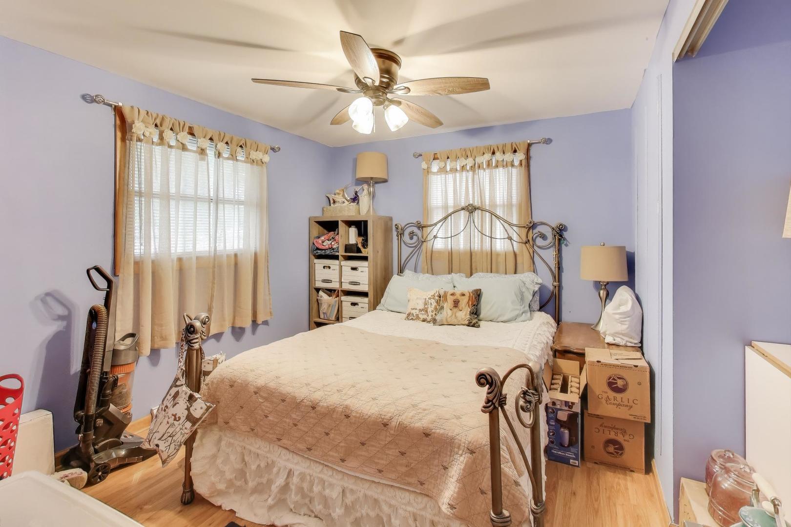 33336 N Indian Lane, Grayslake, IL 60030