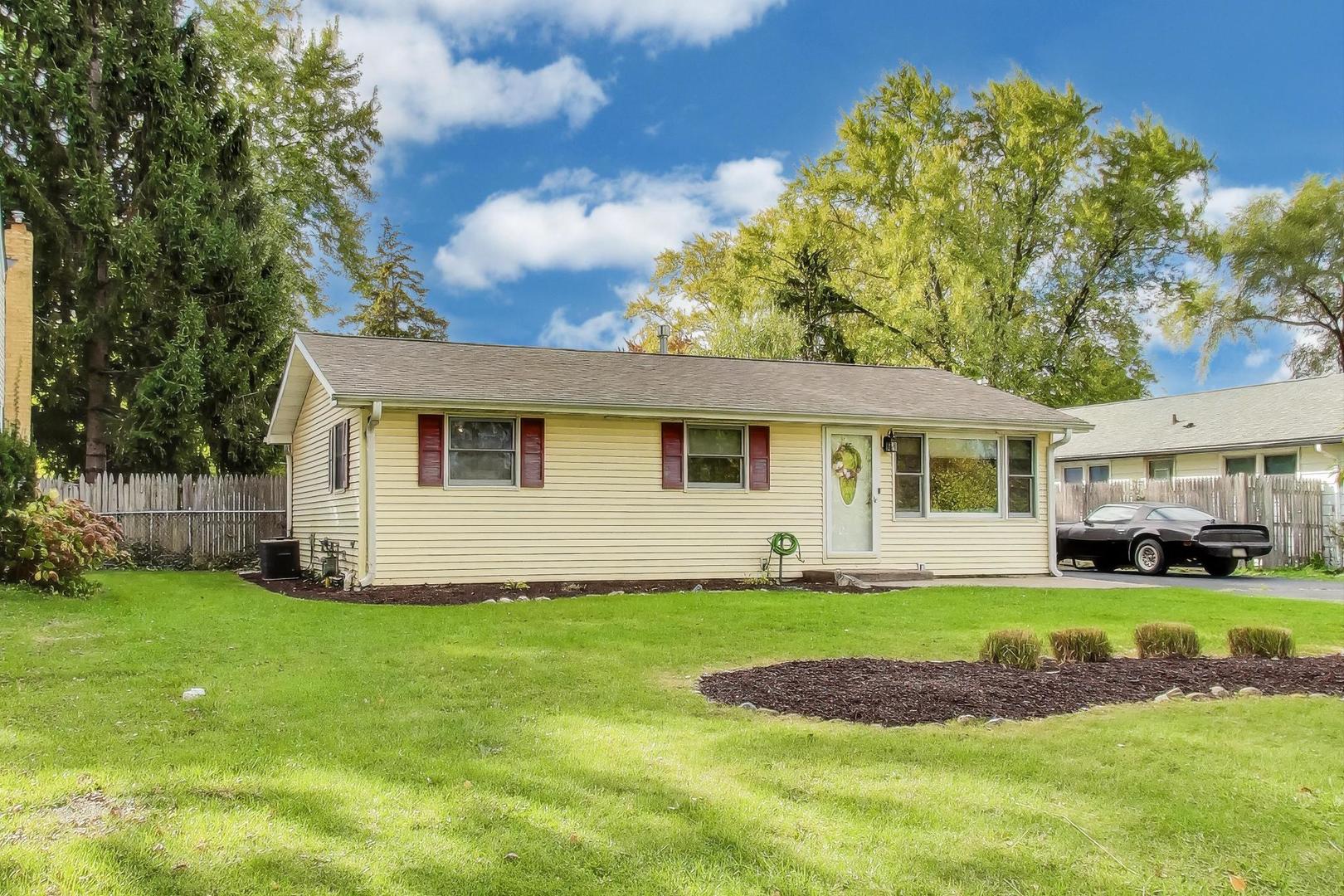 33336 N Indian Lane, Grayslake, IL 60030