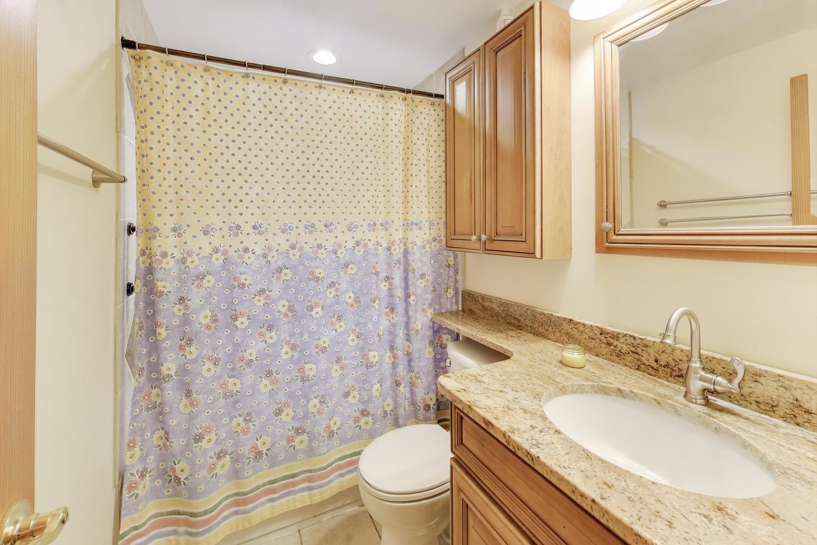 33336 N Indian Lane, Grayslake, IL 60030