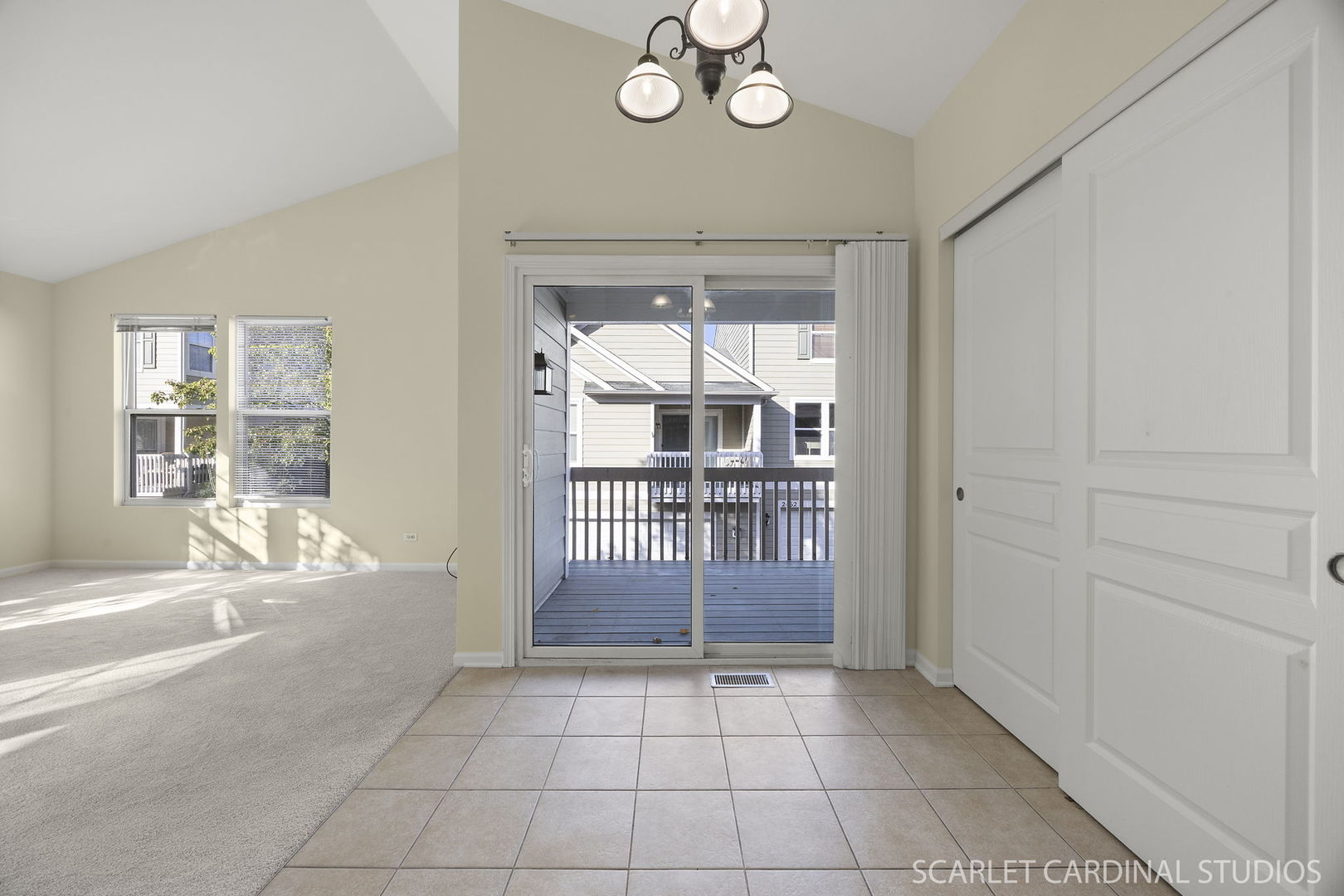 2464 Emily Lane, Elgin, IL 60124