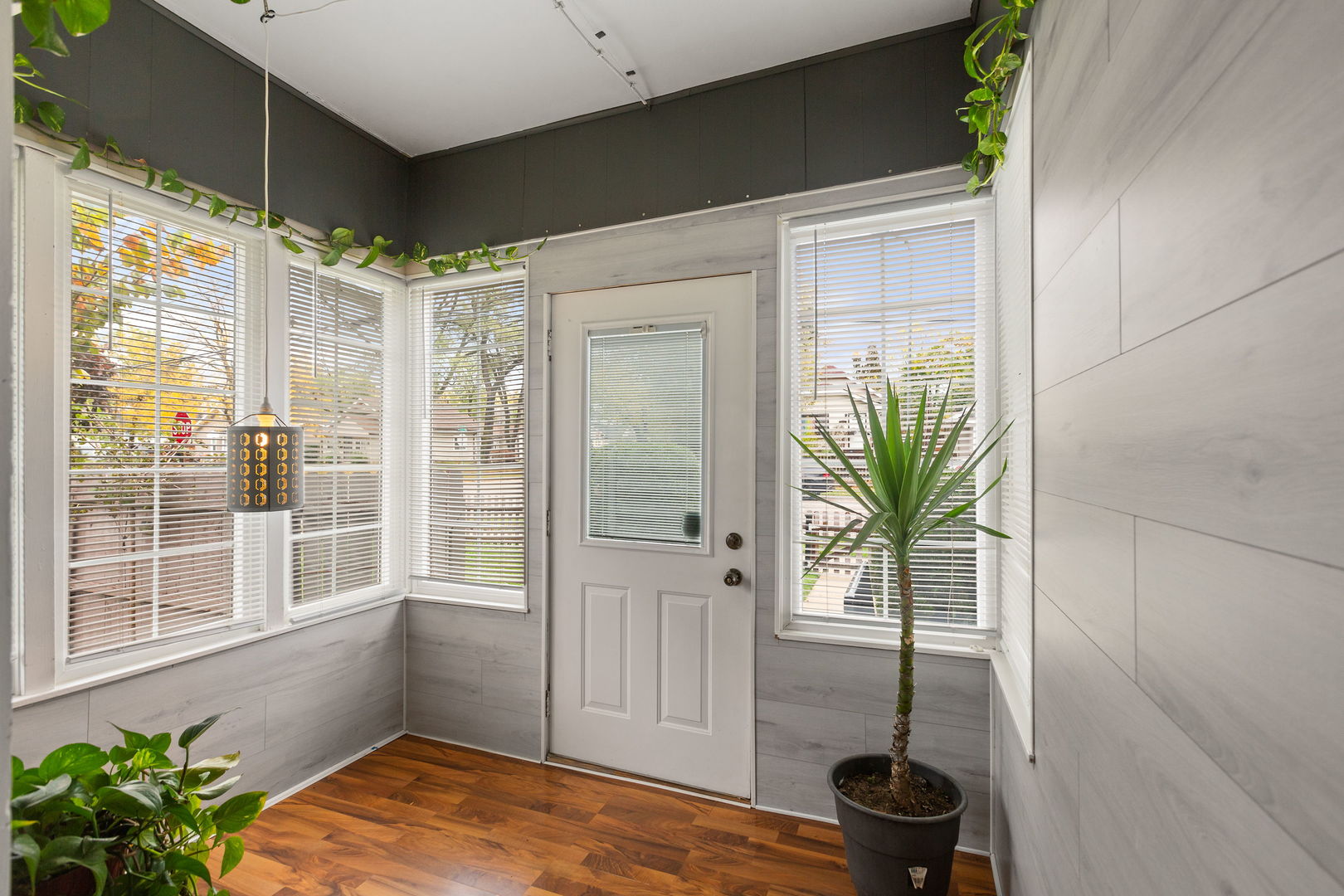 824 N Butrick Street, Waukegan, IL 60085