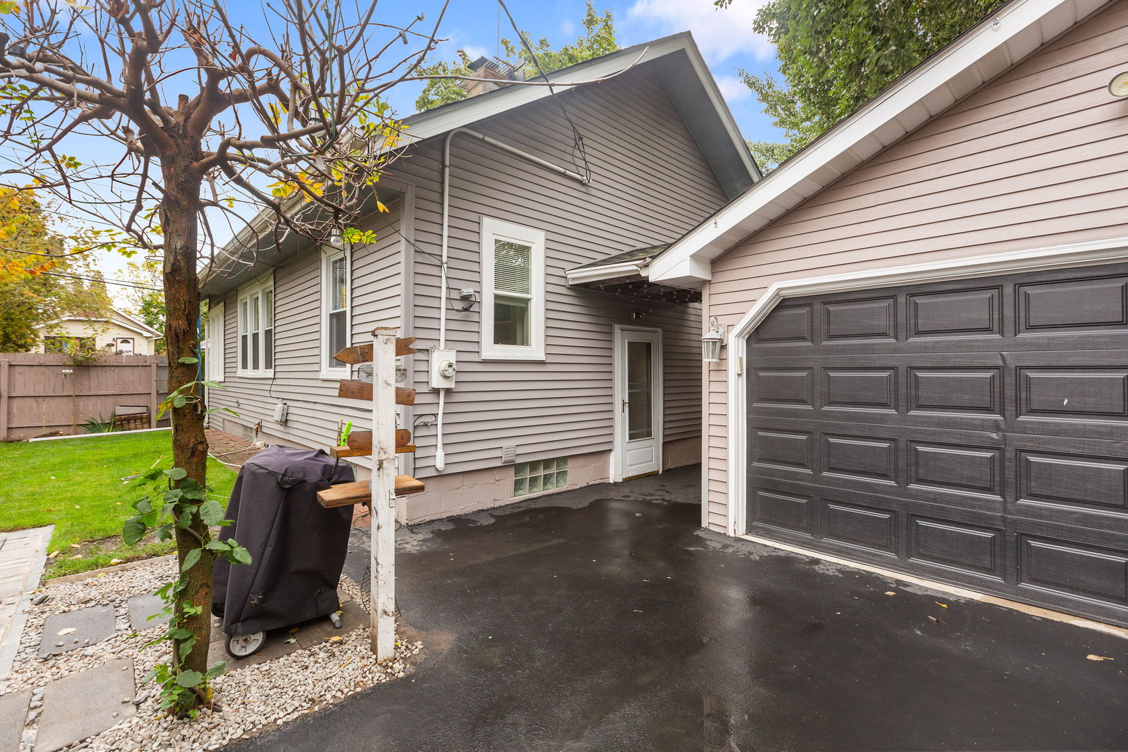 824 N Butrick Street, Waukegan, IL 60085