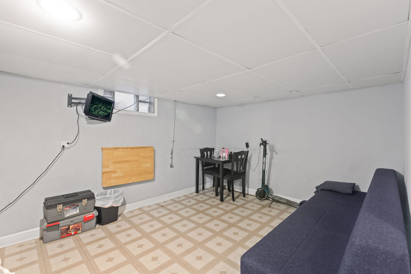 824 N Butrick Street, Waukegan, IL 60085