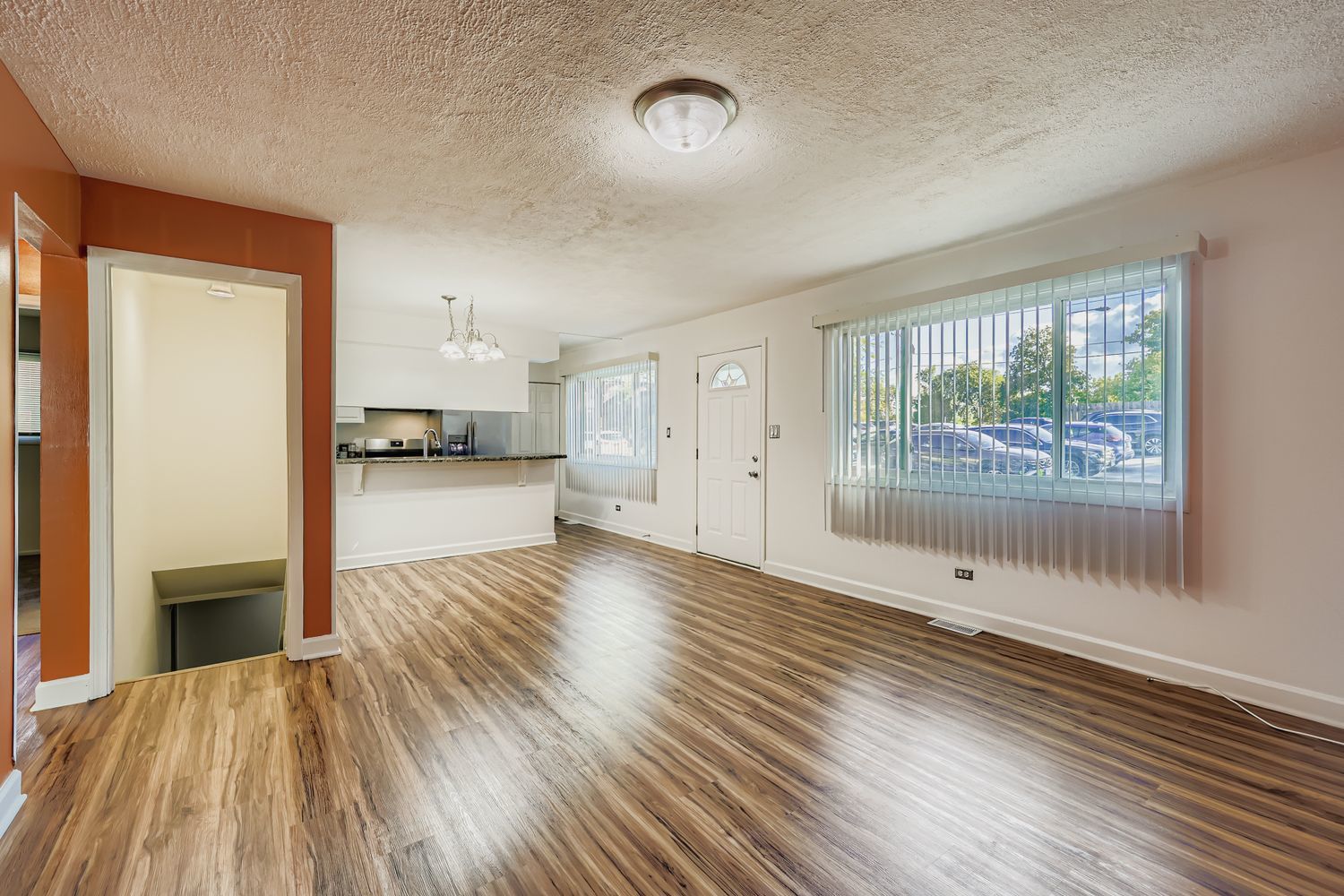 2630 Woodview Court, Waukegan, IL 60087