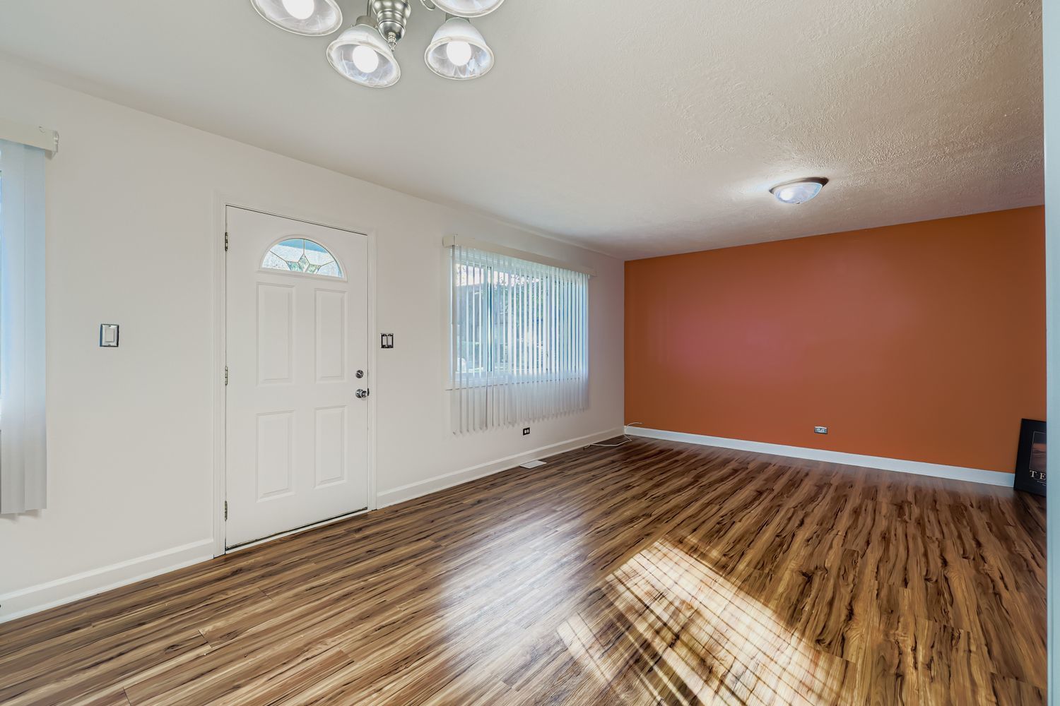 2630 Woodview Court, Waukegan, IL 60087