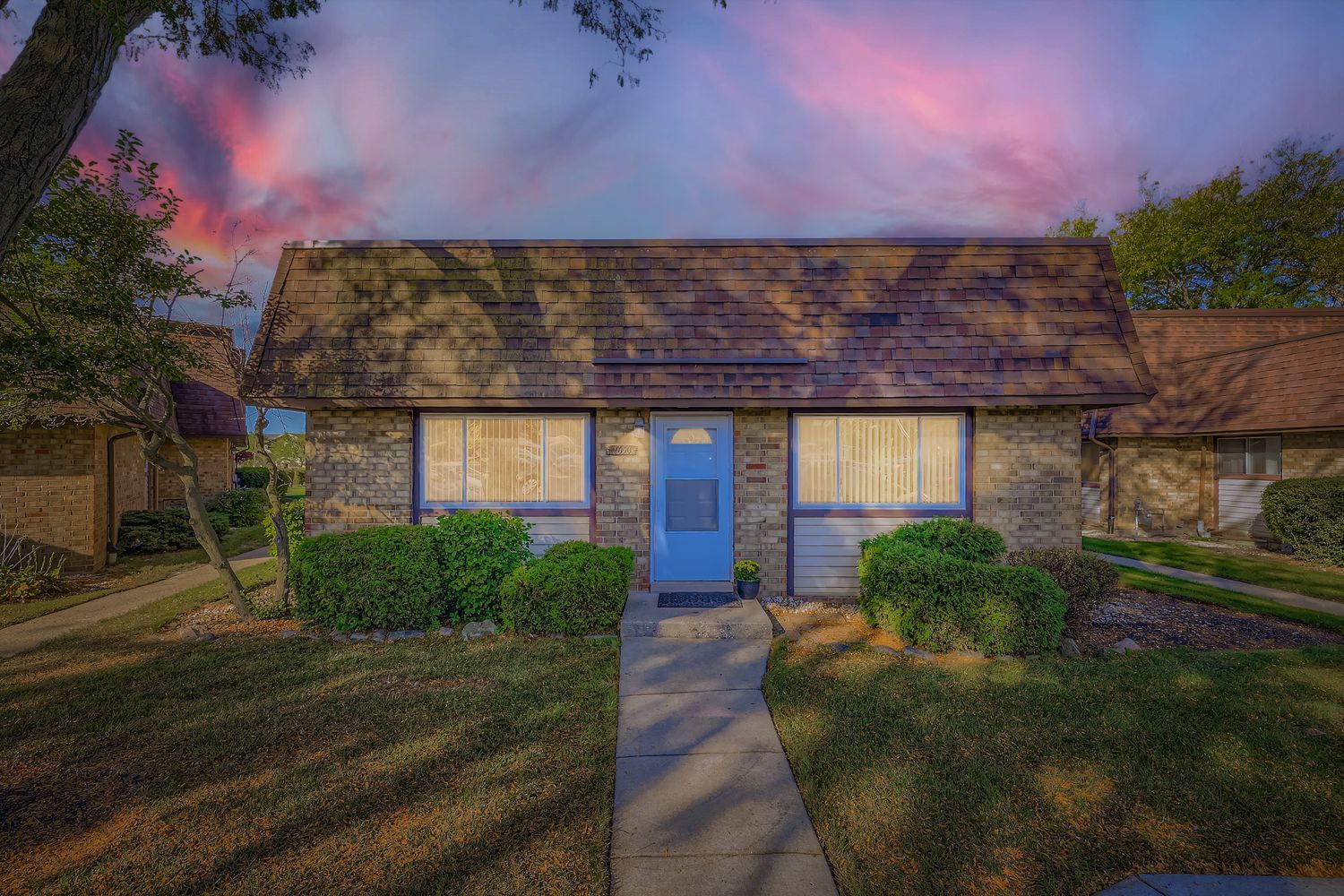 2630 Woodview Court, Waukegan, IL 60087