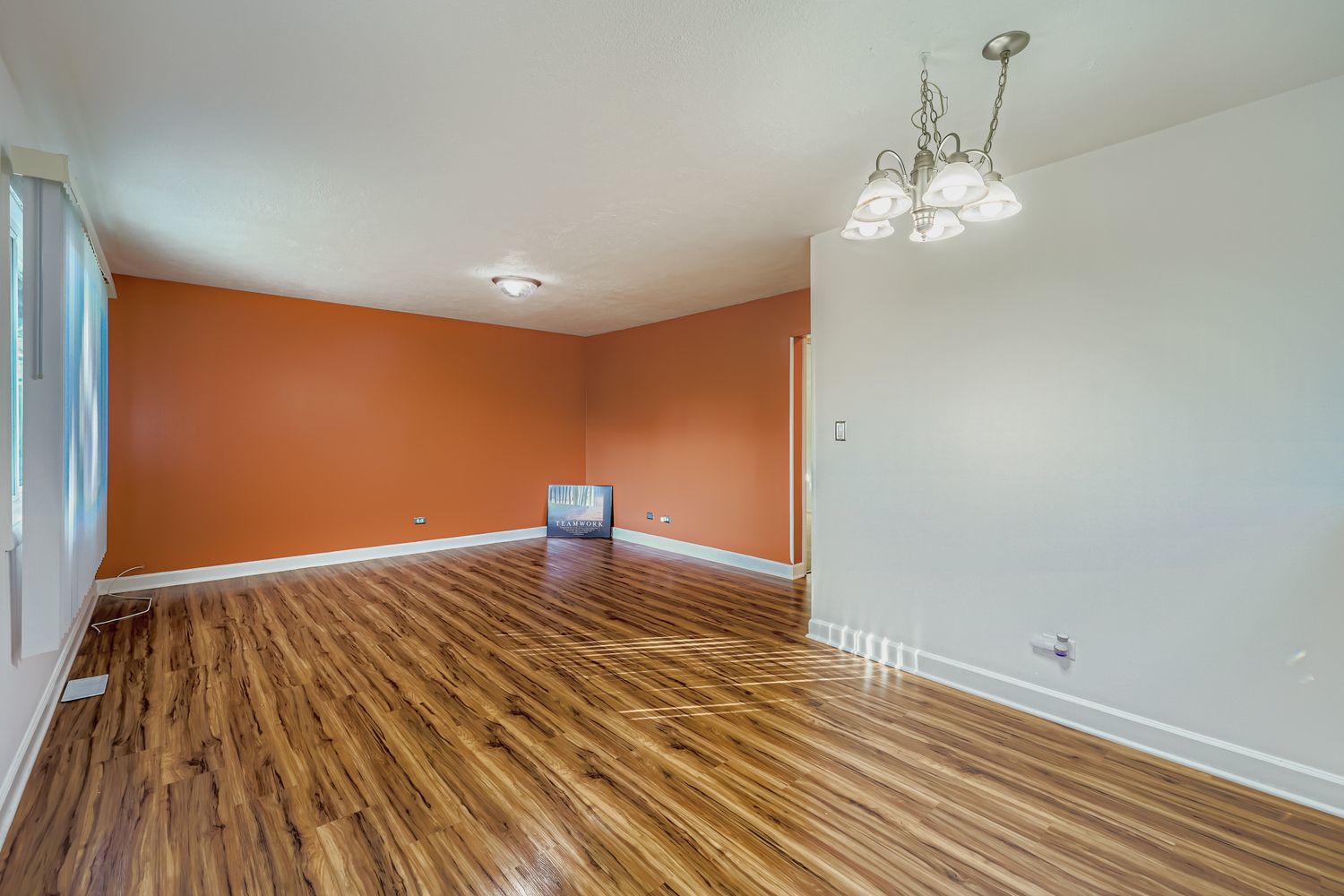 2630 Woodview Court, Waukegan, IL 60087