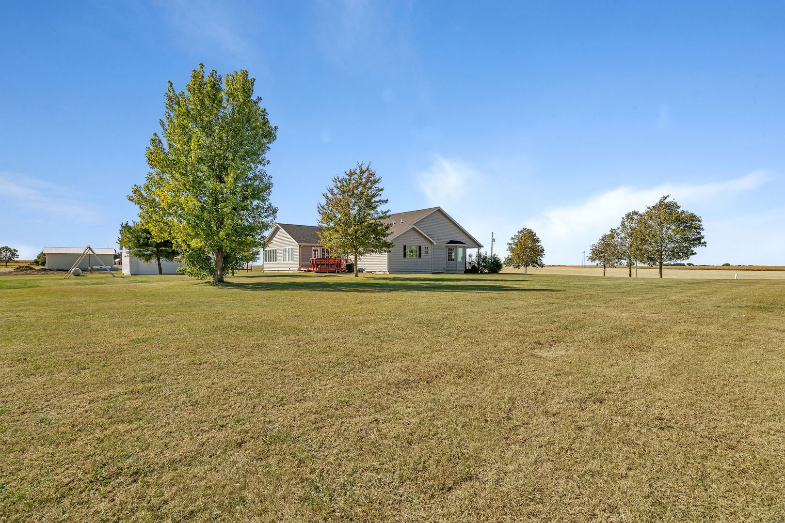 2624 E 21st Road, Marseilles, IL 61341