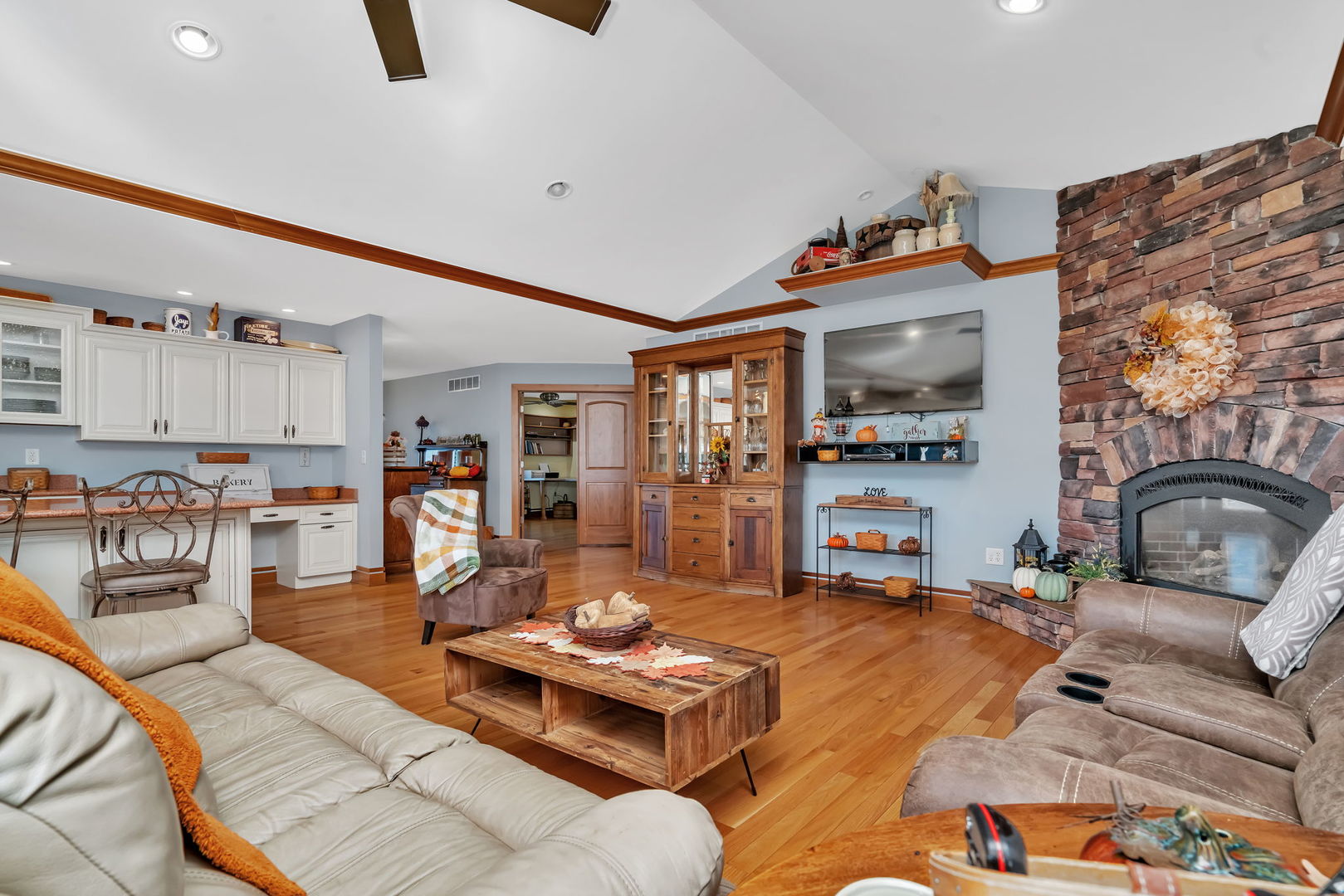 2624 E 21st Road, Marseilles, IL 61341