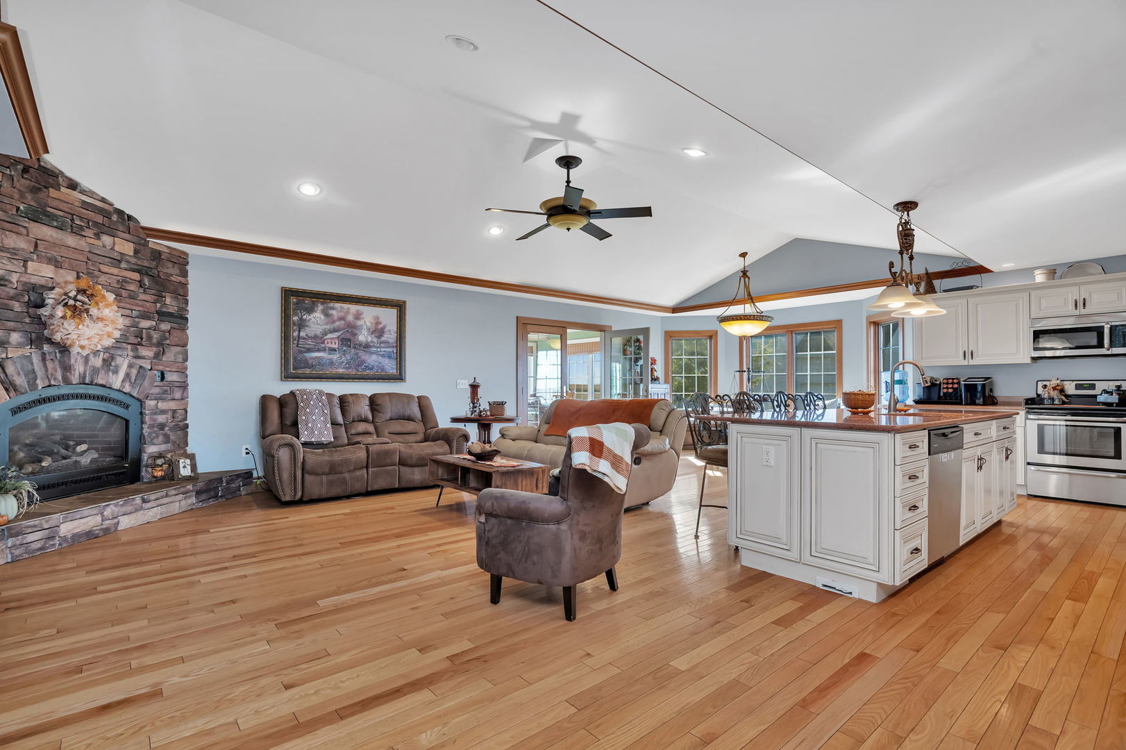 2624 E 21st Road, Marseilles, IL 61341