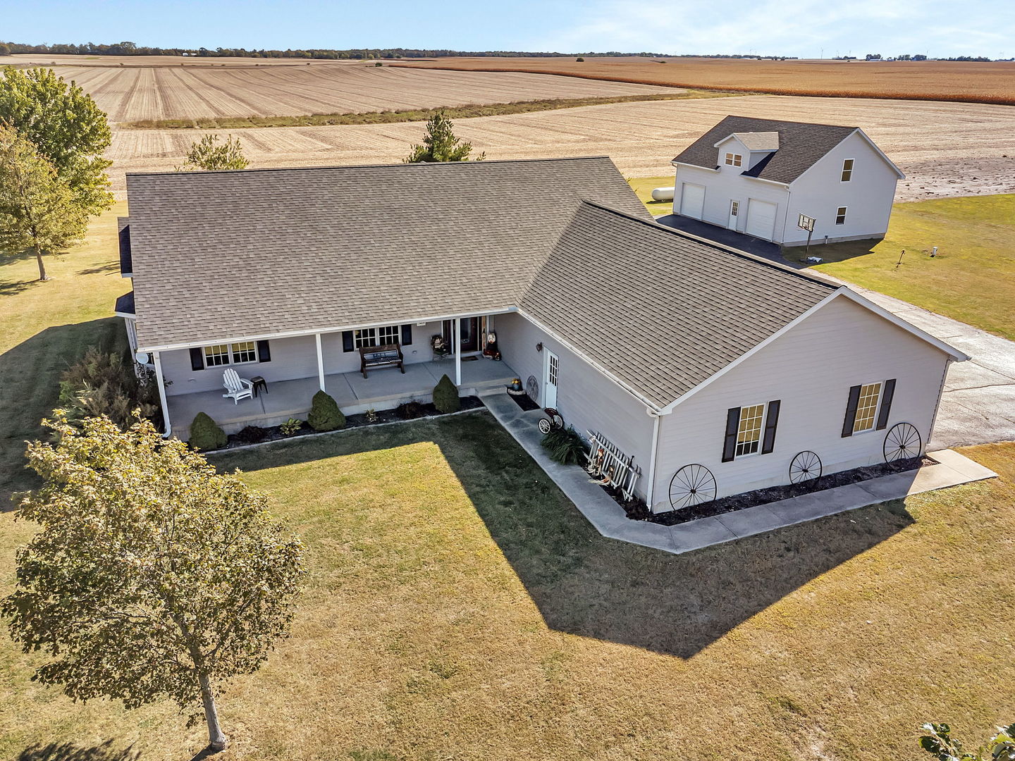 2624 E 21st Road, Marseilles, IL 61341